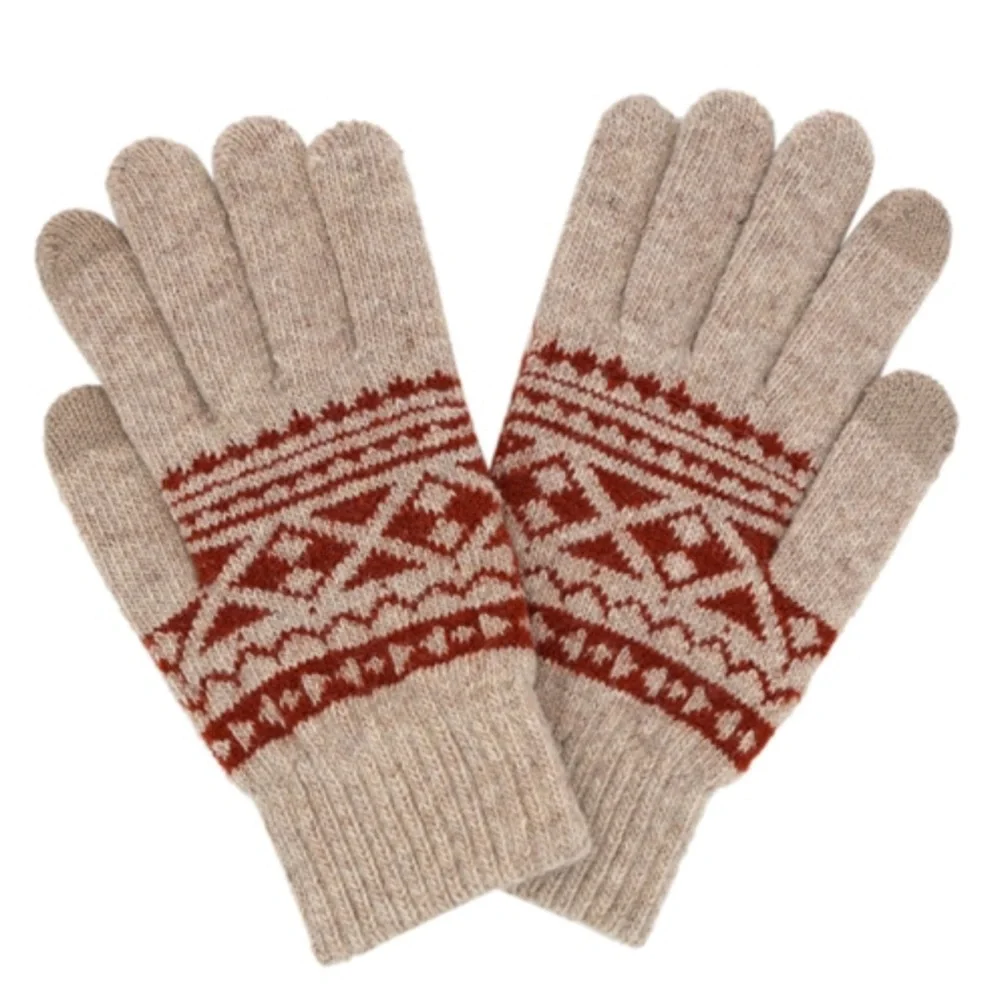 NWT Women’s Knit Aztec Style Smart Gloves in Cream and Burgundy!